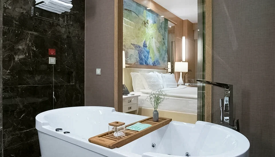 هتل رگنوم کاریا آنتالیا